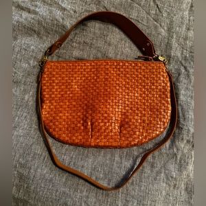 Clare V. Moyen Messenger